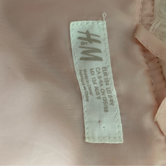 H&M Girls Faux Soft Pink Fur Vest (8-9 years) - Picture 3 of 4